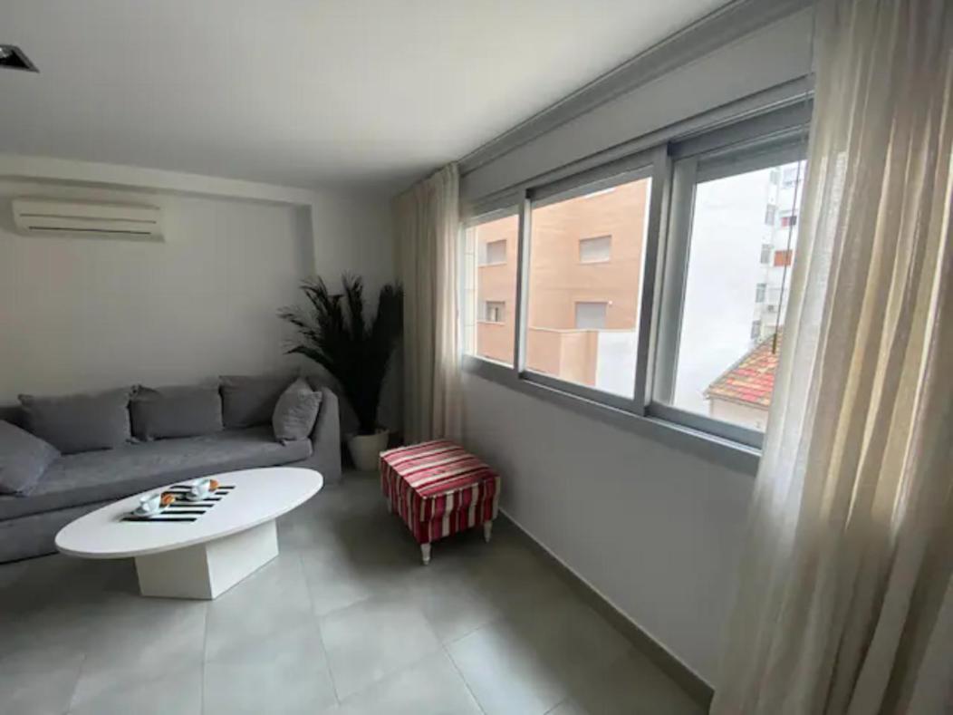 Malaga Andes Beach Luaran gambar