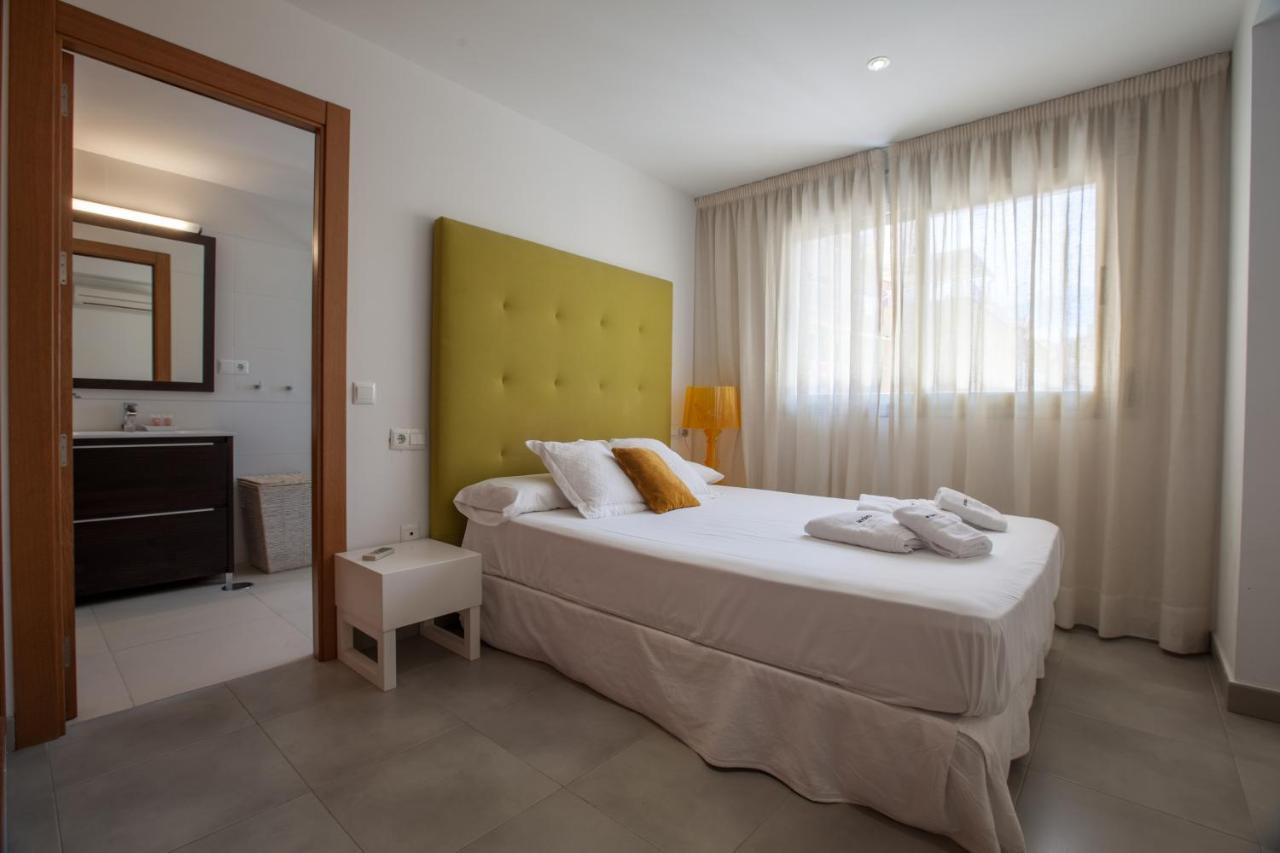 Malaga Andes Beach Luaran gambar